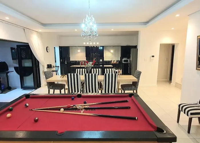 Villa Parisienne Modern Guest House